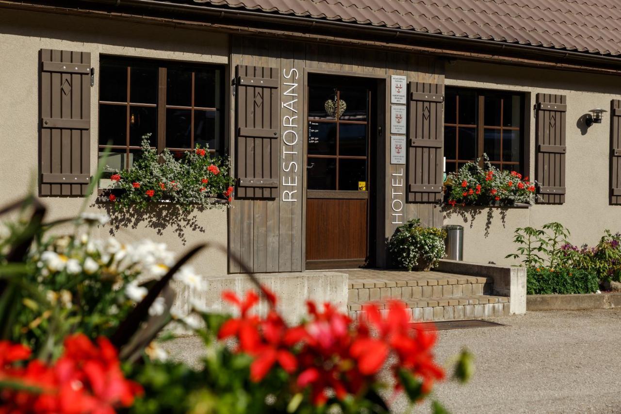 Plavas Hotell Ainaži Eksteriør bilde